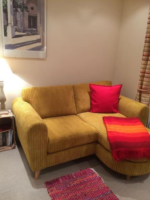 Cotswold Edge Guest Suite With Broadway Hill View Badsey المظهر الخارجي الصورة